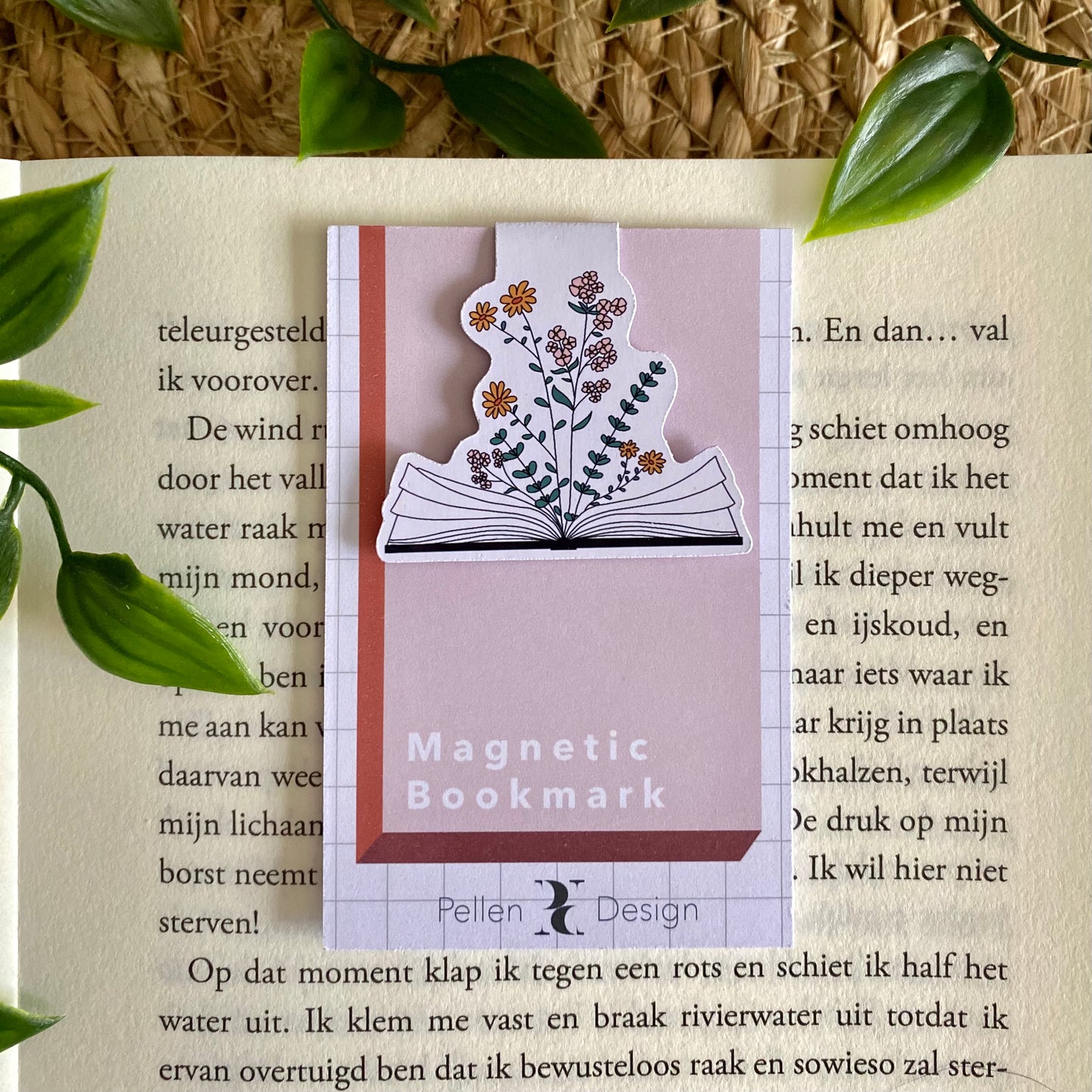 Flower book | Magnetic bookmark
