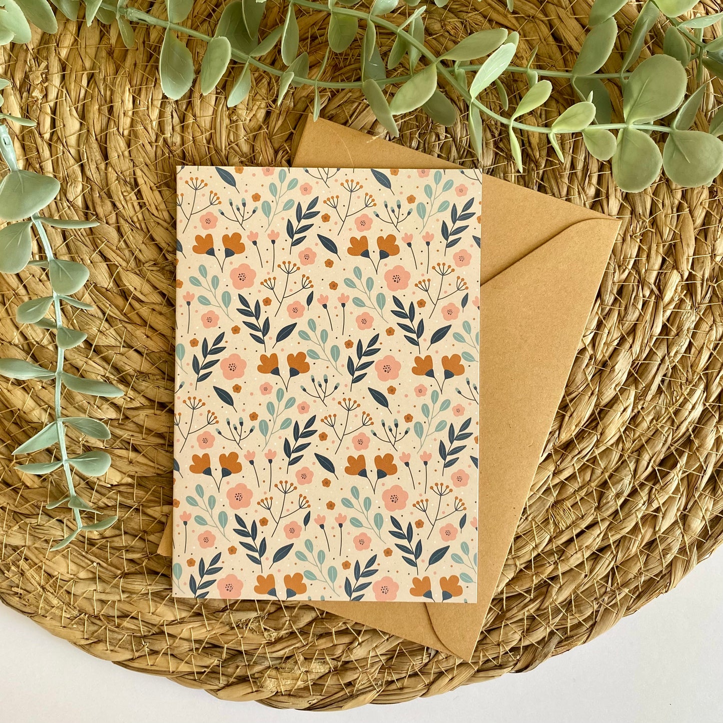 Flower pattern Beige | card folded