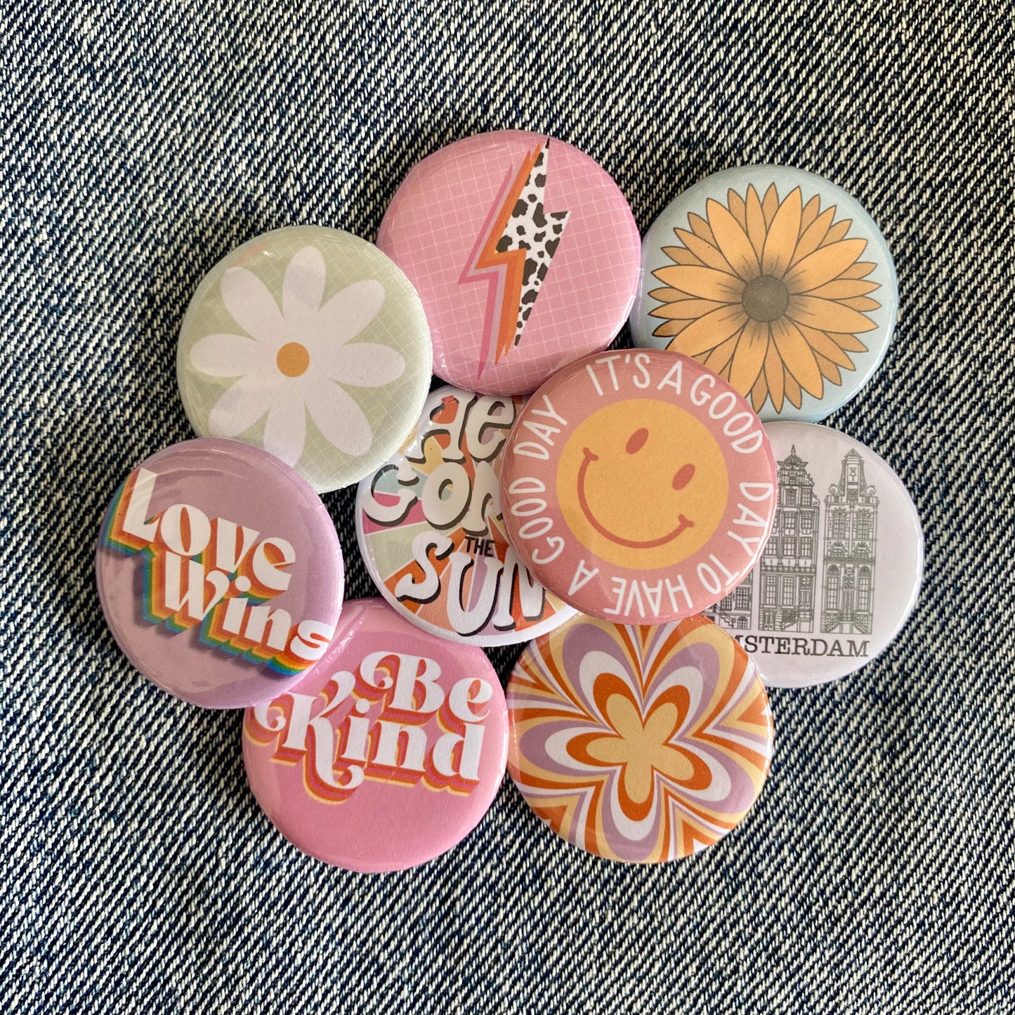 Retro Flower | Pin Badge Button